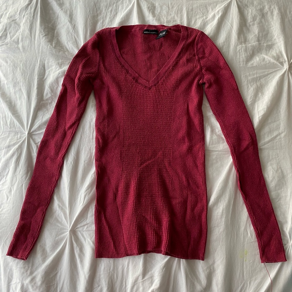Burgundy Long sleeve V-neck Moda Size Small T-shirt